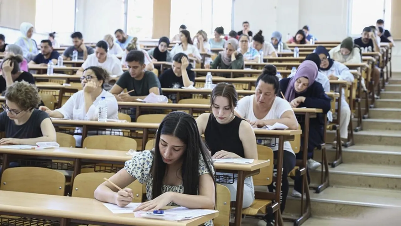 Mahkeme'den ÖSYM'ye 'tercih' ayarı: 'İlk liste kabul edilsin'