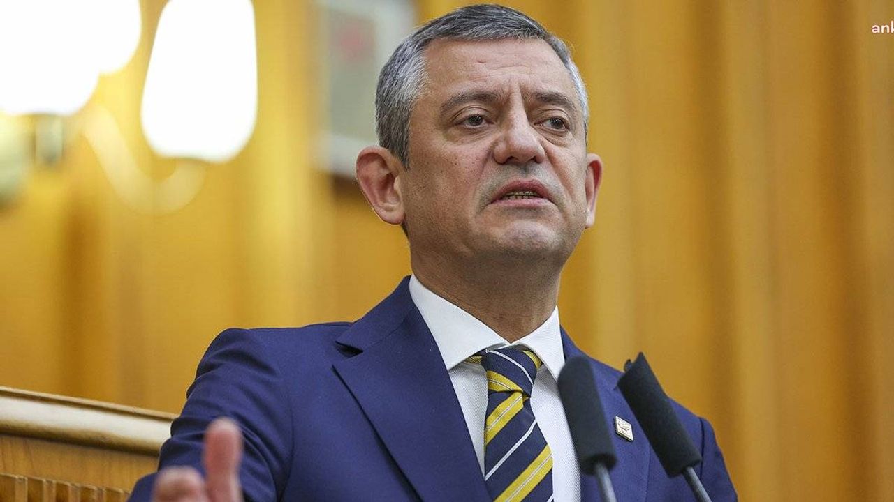 Özel’den Lütfü Savaş’a sert sözler: “Mikropluk yapıyor”