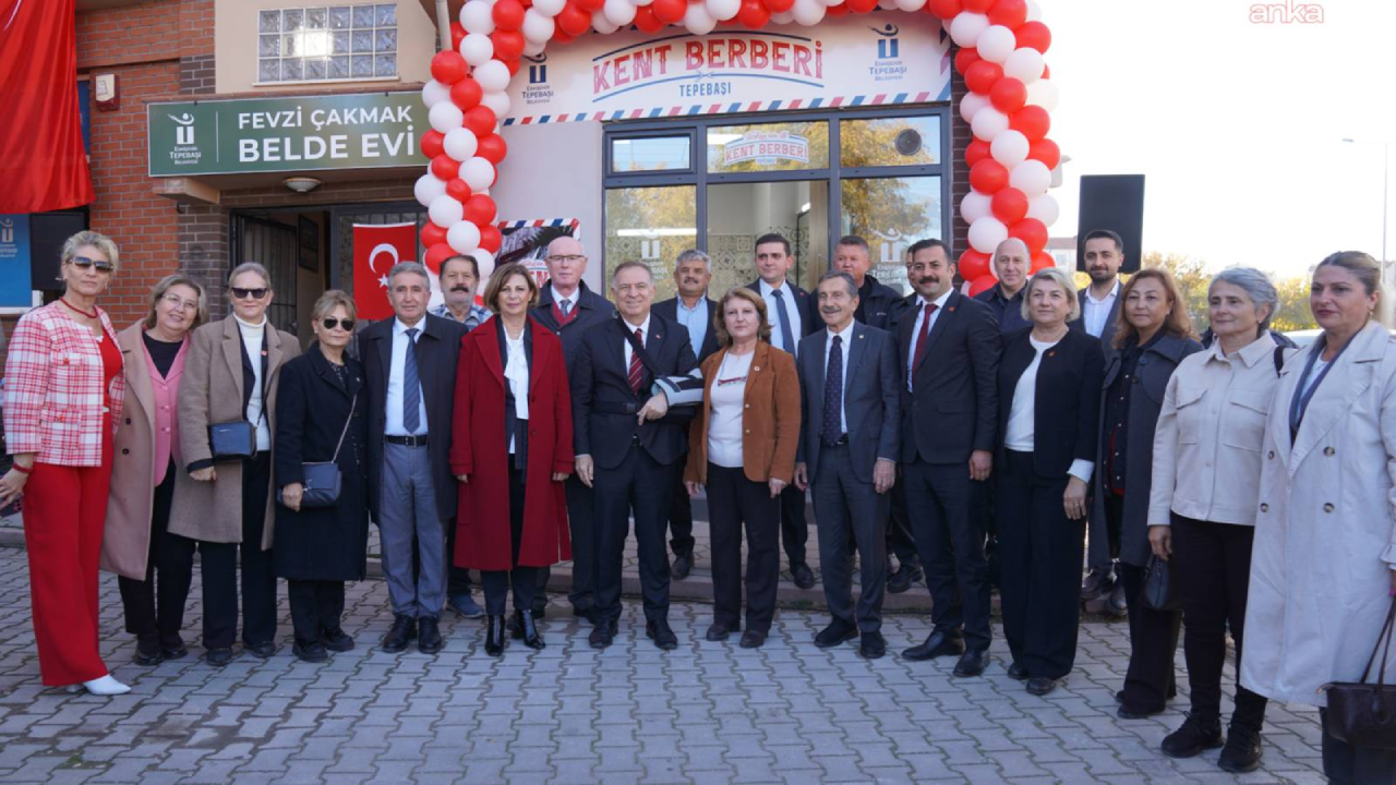 Türkiye'nin ilk "Kent Berberi" açıldı