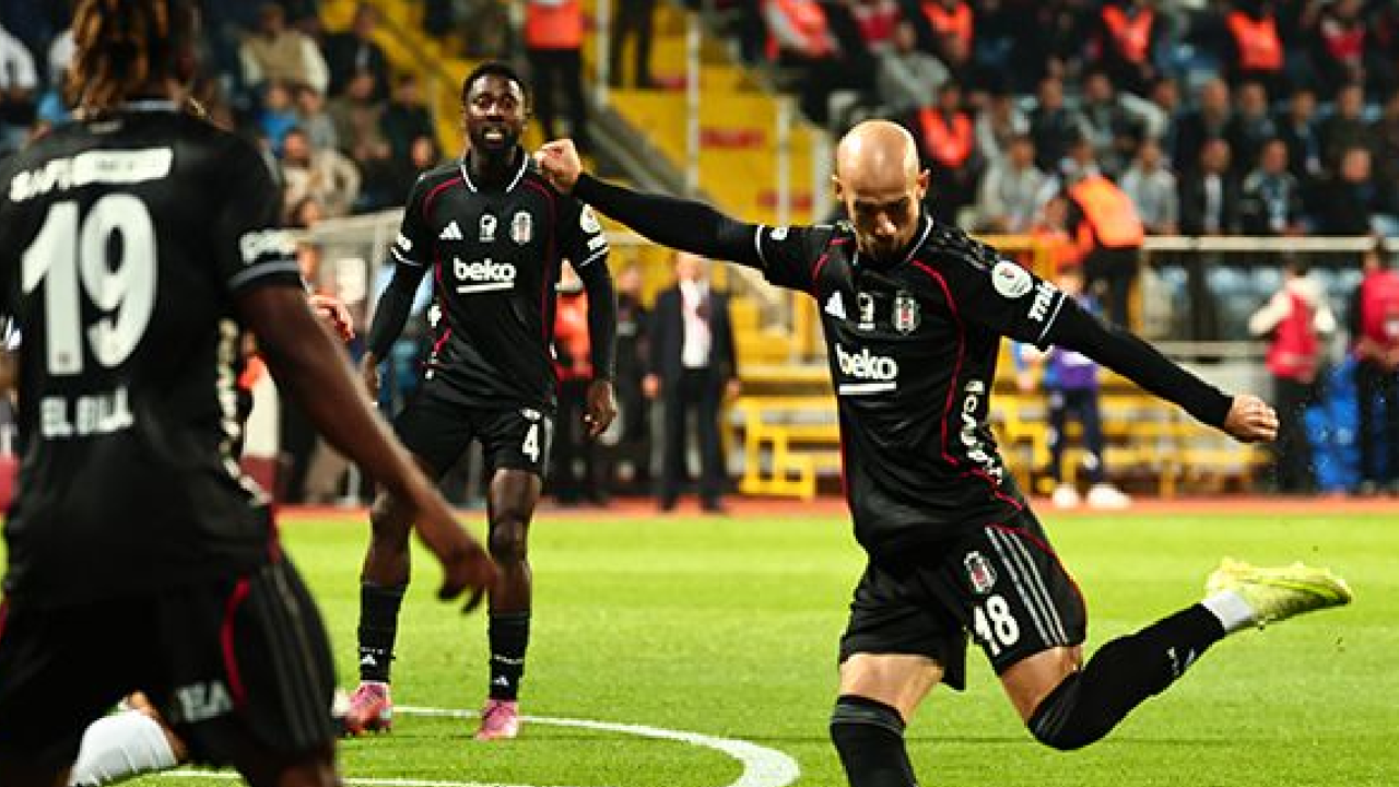 Beşiktaş'a derbi öncesi Kasımpaşa engeli: 1-1
