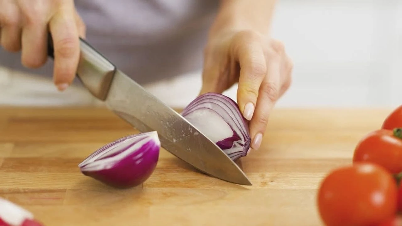 Soğan doğrarken ağlamaya son