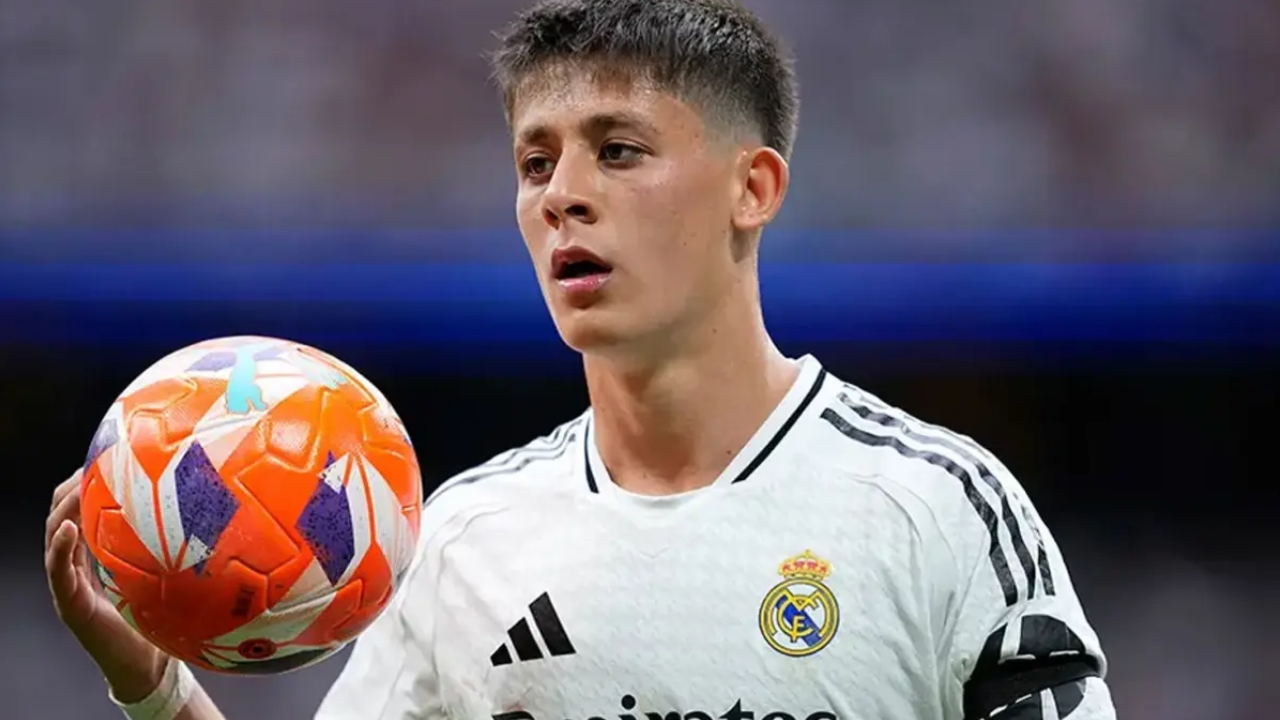 Arda Güler Real Madrid'de ayın futbolcusu seçildi