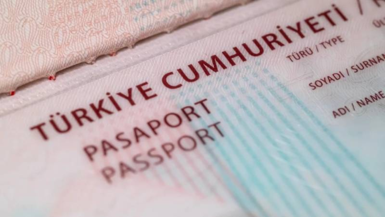 Karadağ'a giden Türk vatandaşları artık vize almak zorunda