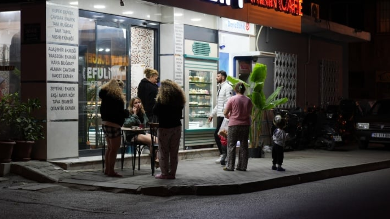 Balıkesir'de eğitime bir gün ara verildi