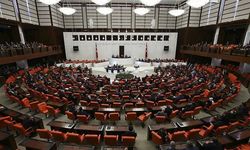 Mecliste sandalyeler boş kaldı: Genel Kurul ertelendi
