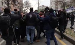 Diyarbakır'da barış için özgürlük mitingine polis müdahalesi: 5 yaralı, 9 gözaltı