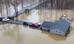 ABD’nin Kentucky eyaletinde şiddetli sel: 8 kişi hayatını kaybetti