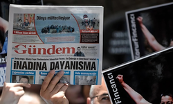 Özgür gündem gazetesi davasında karar verildi: 3 gazeteciye hapis cezası