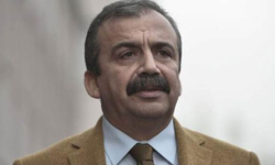 Sırrı Süreyya Önder’e kalp ameliyatı! siyasilerden geçmiş olsun mesajları