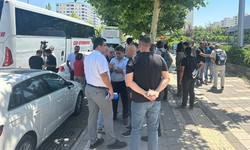 PKK'nın düzenleyeceği silah bırakma töreni için Diyarbakır'dan dört otobüs yola çıktı