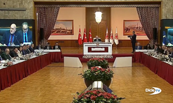 Komisyon üçüncü kez toplandı: Partiler önerilerini sundu