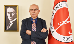 İletişim Fakültesi Dekanının tezleri çalıntı çıktı