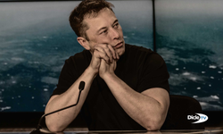 Musk'tan Apple'a: ChatGPT'ye öncelik vererek rekabeti engelliyor