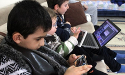 13 yaşından önce telefon kullanmak ruh sağlığını bozuyor