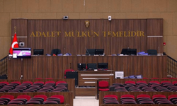 Mersin’de savcıdan sanığa: “Sen gey misin?” iddiası
