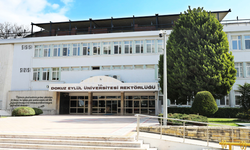 Öğrencisiz fakülteye dekan, tek koltuğa üç kişi atandı