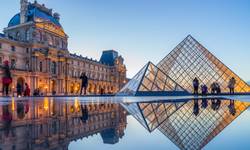 Macron: Louvre’daki hırsızlık mirasımıza saldırı