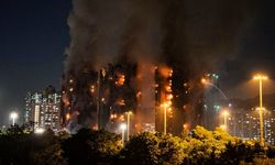 Hong Kong'da 1900 daireli site yanıyor: 13 ölü, 28 yaralı