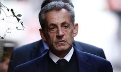 Eski Fransa cumhurbaşkanı Sarkozy adli kontrolle serbest