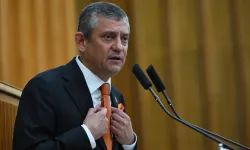 Özel’den dokunulmazlık süreci için özür: “Kusurumuz var”