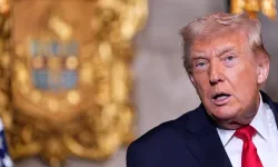 Trump: Benimle aynı fikirde olmayan Fed başkanı olamaz