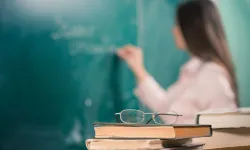 MEB, sınıfı sosyal medyaya taşıyan öğretmenleri inceleyecek