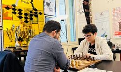 14 yaşındaki Yağız Kaan Erdoğmuş, dünya şampiyonunu yendi