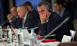 Özgür Özel, İngiliz İşçi Partisi'ne: Erdoğan'la dayanışma gösteriyorsunuz!