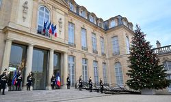 Fransa'da bu kez de Elysee Sarayı soyuldu