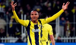 Fenerbahçe'de Rodrigo Becao da kadro dışı bırakıldı