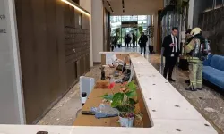 Zeytinburnu’nda bir binaya bırakılan paket patladı: Üç yaralı