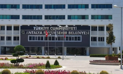 Antalya Büyükşehir Belediyesi'ne operasyon: 14 gözaltı