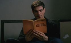 Dicle öneriyor: Bir Kuşağın İçinde Kopan Fırtına, Bahoz