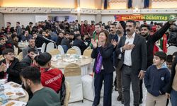 Eşbaşkanlar Amedspor ve Vanspor taraftarlarını ağırladı