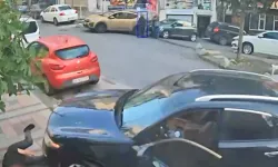 Şaka gibi kaza: Kendi arabasıyla kendine çarptı