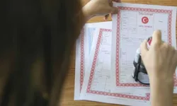 Tapu müdürü, vergi uzmanı ve emlakçılara rüşvet operayonu