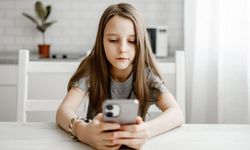 Resmen duyuruldu: 16 yaş altına sosyal medya yasaklanıyor!