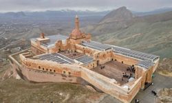 Doğu’nun Kartal Yuvası: 99 Yıllık Emeğin Mirası İshak Paşa