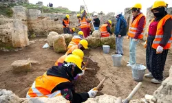 Zerzevan’da kadınlar tarihe kazma vuruyor