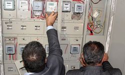 Direği oydular, kaçak hat çektiler: 20 metrelik düzenek