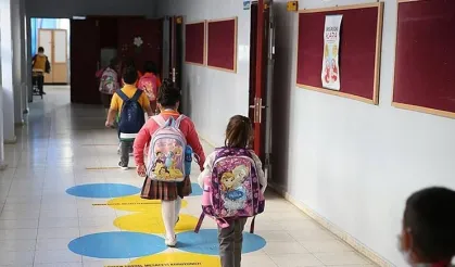 Velilerin onayıyla ilkokullarda sınıf tekrarı uygulanabilecek