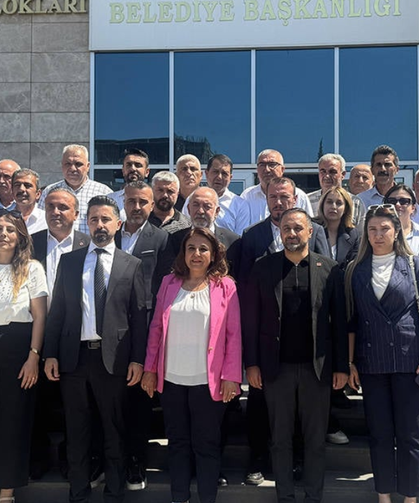 Adıyaman Belediyesi'nde başkanvekili seçildi: AKP ve YRP'li üyeler CHP'nin adayına oy verdi