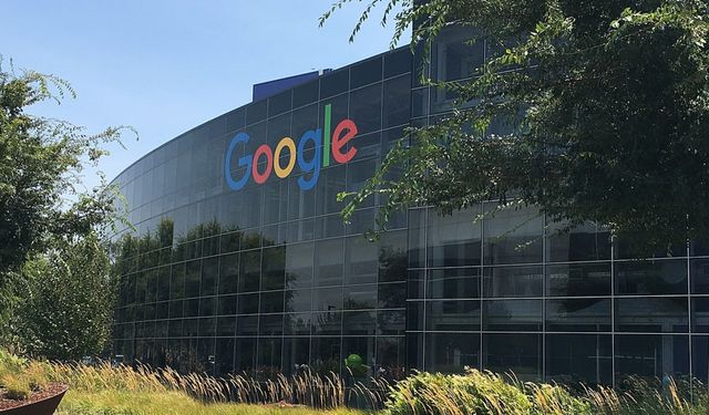 Google, yapay zeka destekli arama motorunda ücret taleb edecek!