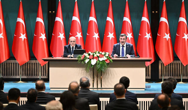 Kamuda tasarruf paketi açıklandı: Savurganlık gözler önüne serildi!