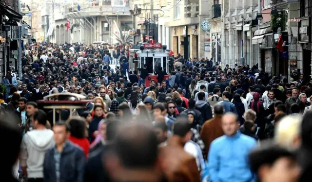 TÜİK açıkladı: İşsizlikte düşüş var, eşitsizlik sürüyor
