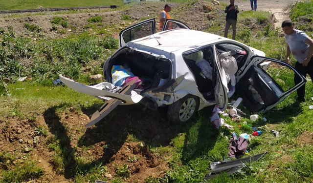 Takla atan araç can aldı: Baba öldü, anne ve bebek yaralı