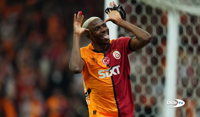 Osimhen'den gece yarısı paylaşımı: Geliyor
