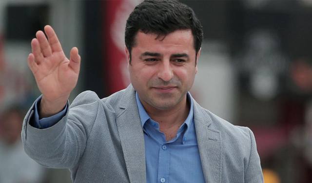 Demirtaş'tan silah bırakma süreci yorumu: “Pazarlık değil, gönüllü karar”