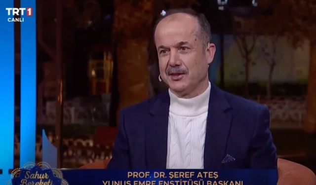 'Naylon fatura'dan gözaltına alınan Şeref Ateş, TRT'nin 'Sahur Bereketi' konuğu olmuş