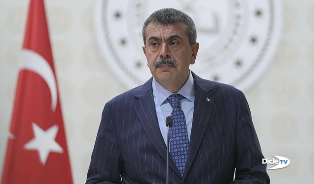 Bakan Tekin LGS sorularını imam hatipli öğretmenlerin hazırladığını söyledi